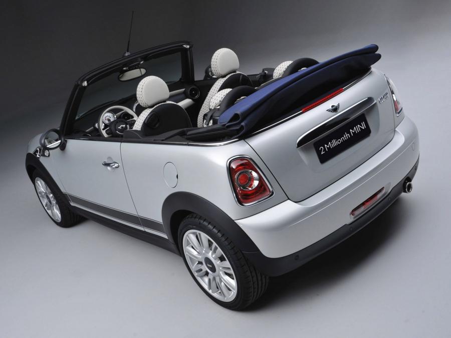  Mini Cooper Cabrio 2 Millions 2011 года  (фото 10 из 12)